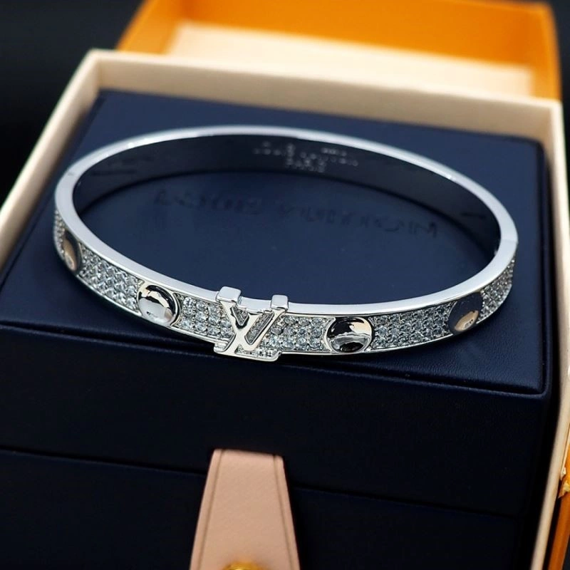Louis Vuitton Bracelets Soft 249151