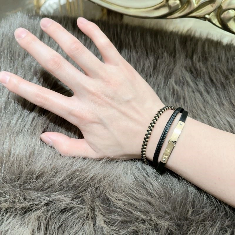 Louis Vuitton Bracelets Versatile 249145