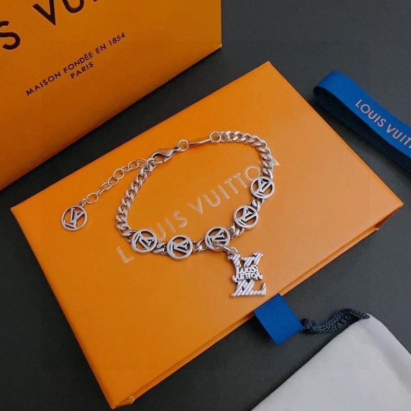 Louis Vuitton Bracelets Supportive 249131
