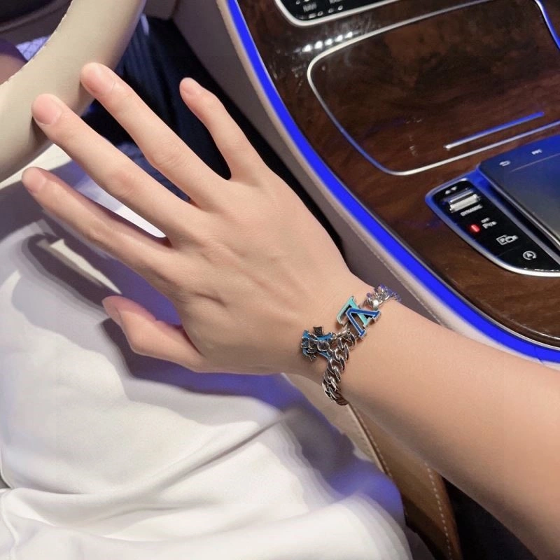 Louis Vuitton Bracelets Comfortable 249124