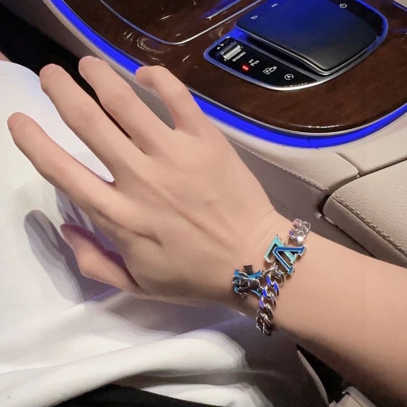 Louis Vuitton Bracelets Comfortable 249124