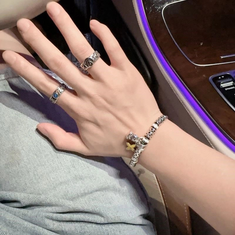 Trendsetting Louis Vuitton Bracelets 249113