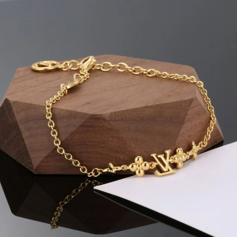 UrbanStyle Louis Vuitton Bracelets 249107