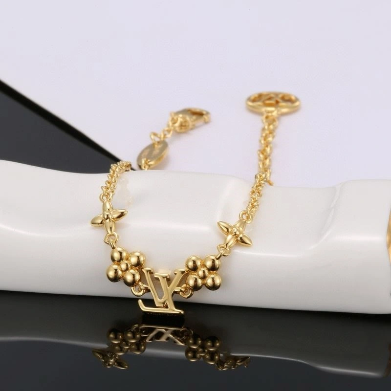 UrbanStyle Louis Vuitton Bracelets 249107