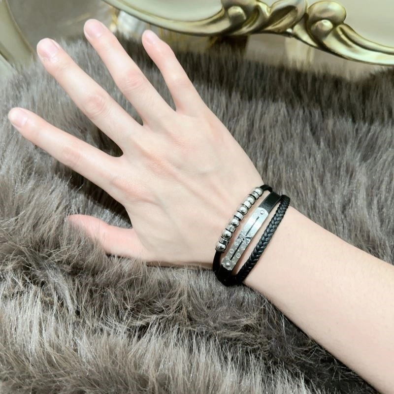 Durable Louis Vuitton Bracelets 249136