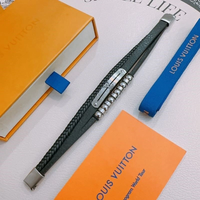 Durable Louis Vuitton Bracelets 249136