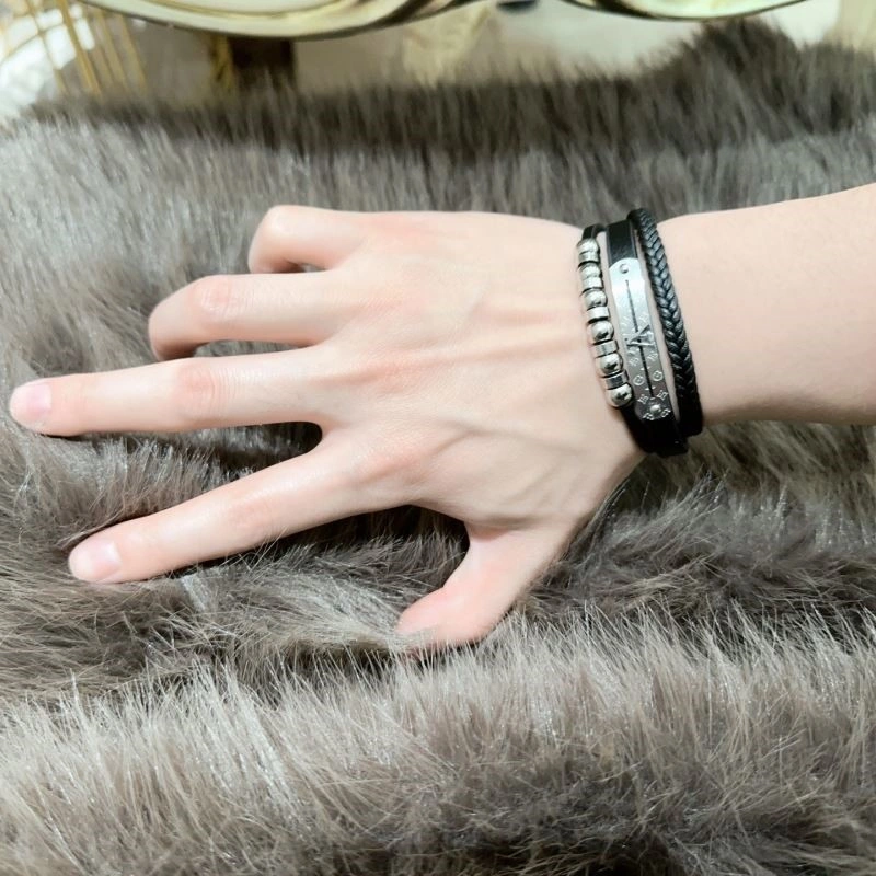 Durable Louis Vuitton Bracelets 249136