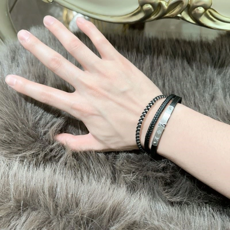 OnTrend Louis Vuitton Bracelets 249109
