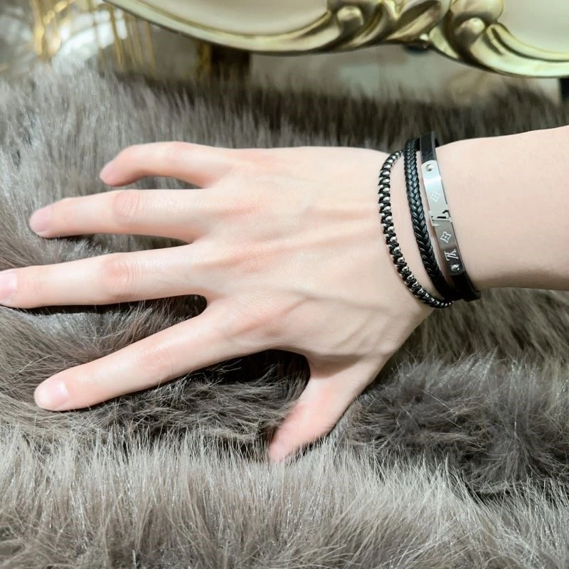 OnTrend Louis Vuitton Bracelets 249109