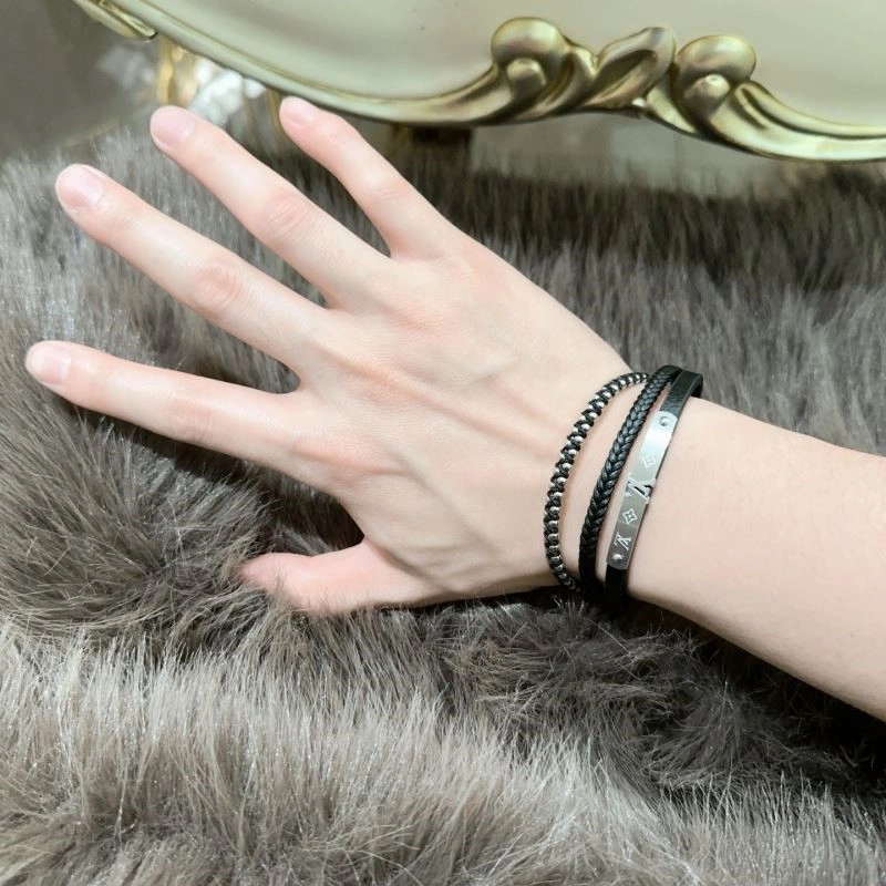 OnTrend Louis Vuitton Bracelets 249109