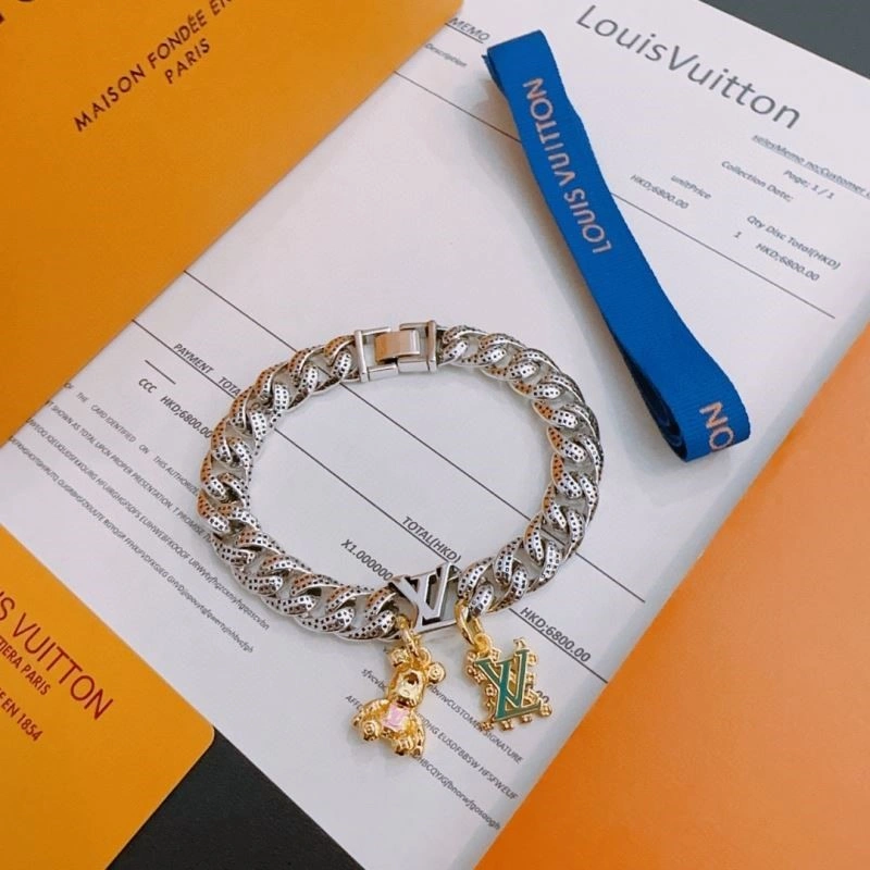 Louis Vuitton Bracelets Stylish 249138