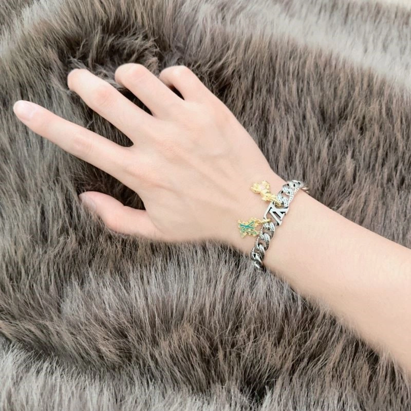 Louis Vuitton Bracelets Stylish 249138