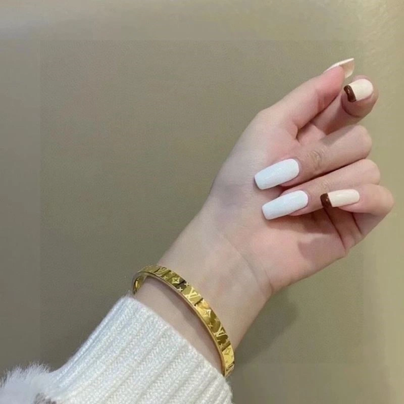 Louis Vuitton Bracelets Youthful 249125