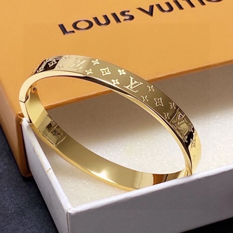 Louis Vuitton Bracelets Youthful 249125