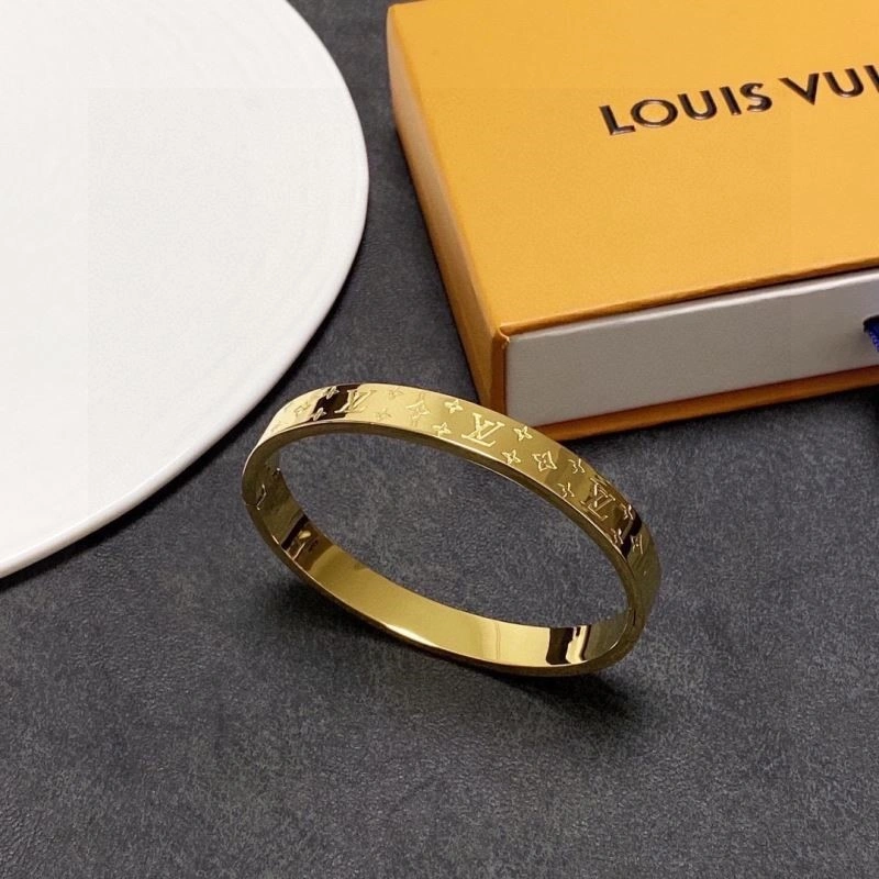 Louis Vuitton Bracelets Youthful 249125