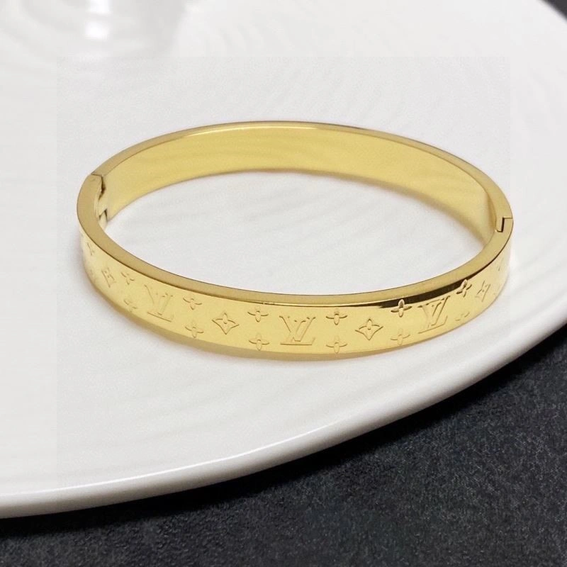 Louis Vuitton Bracelets Youthful 249125