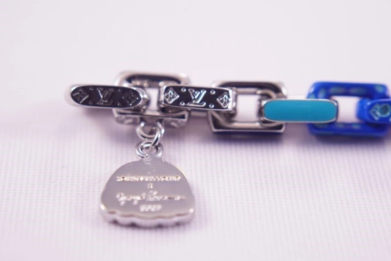 Refined Louis Vuitton Bracelets 249128