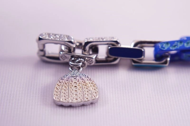 Refined Louis Vuitton Bracelets 249128