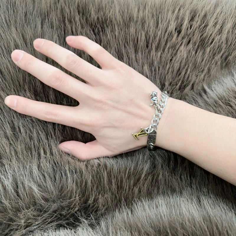 Louis Vuitton Bracelets ComfortFit 249137