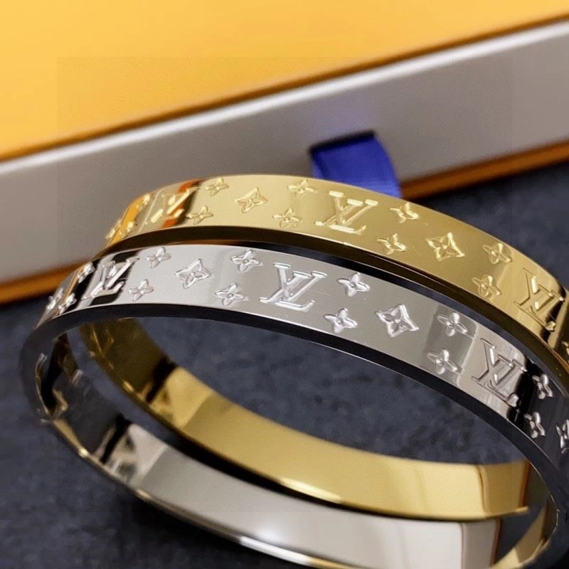 Trendy Louis Vuitton Bracelets 249134