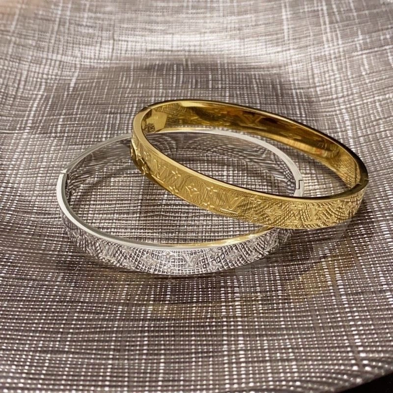Trendy Louis Vuitton Bracelets 249134