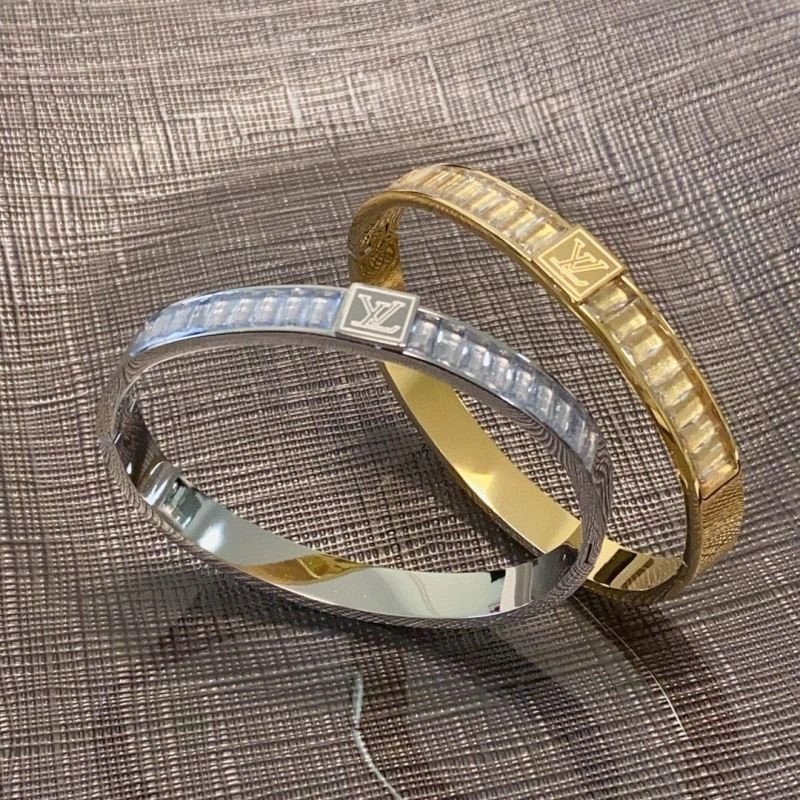 Popular Louis Vuitton Bracelets 249116