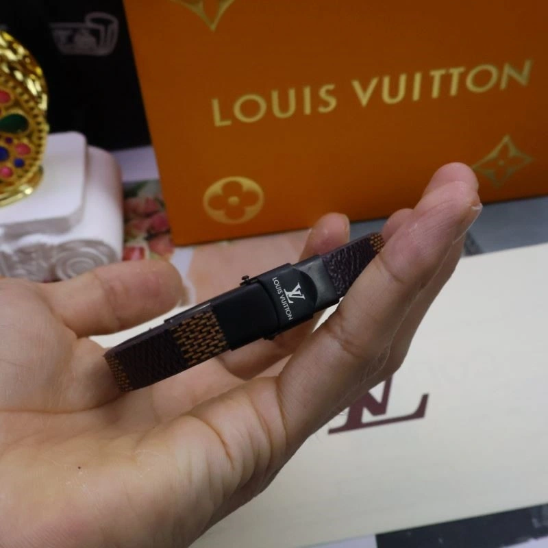 Louis Vuitton Bracelets AllSeason 249105