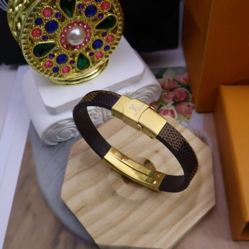 Breathable Louis Vuitton Bracelets 249103