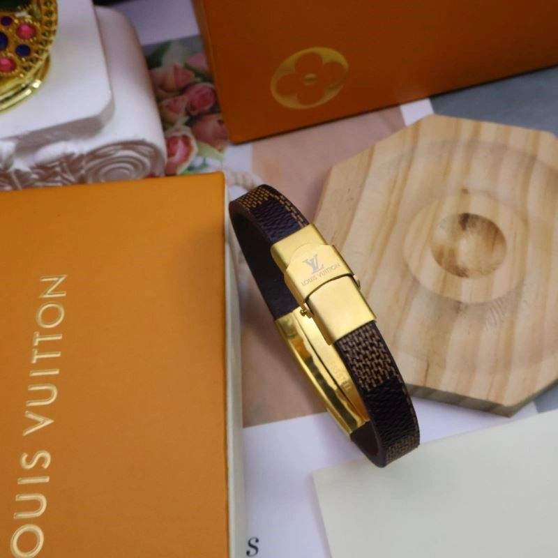 Breathable Louis Vuitton Bracelets 249103
