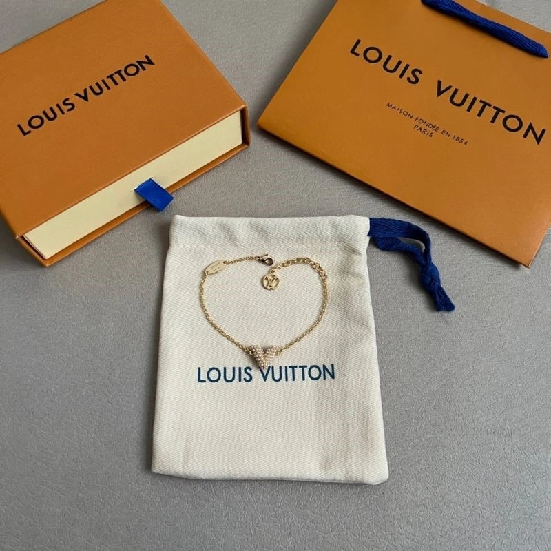 Louis Vuitton Bracelets Breathable 249102