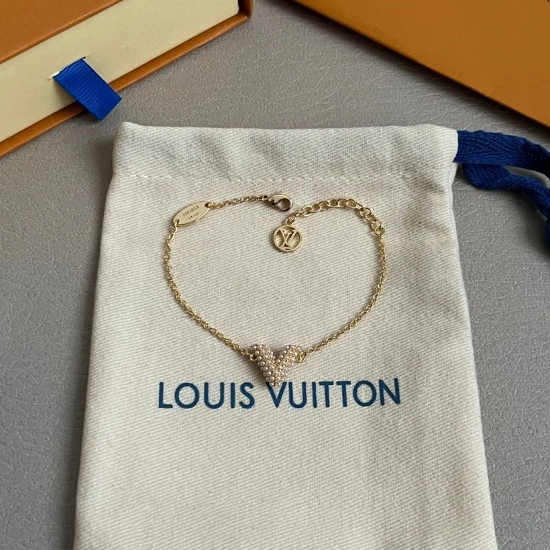 Louis Vuitton Bracelets Breathable 249102