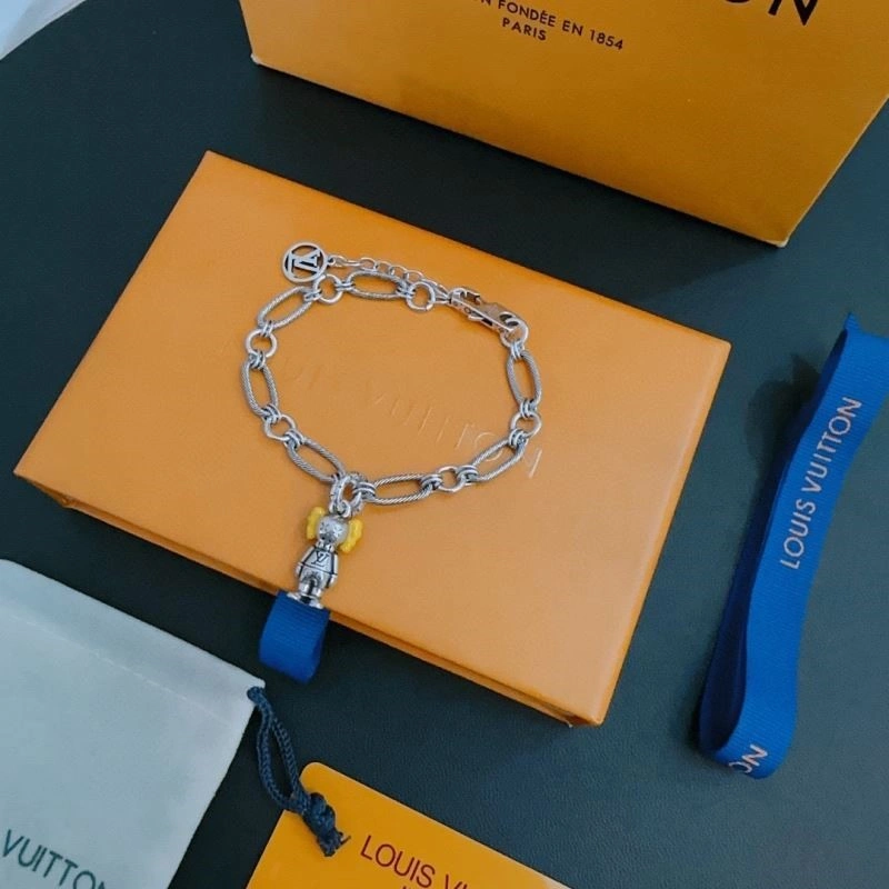 Louis Vuitton Bracelets SmartChoice 249099
