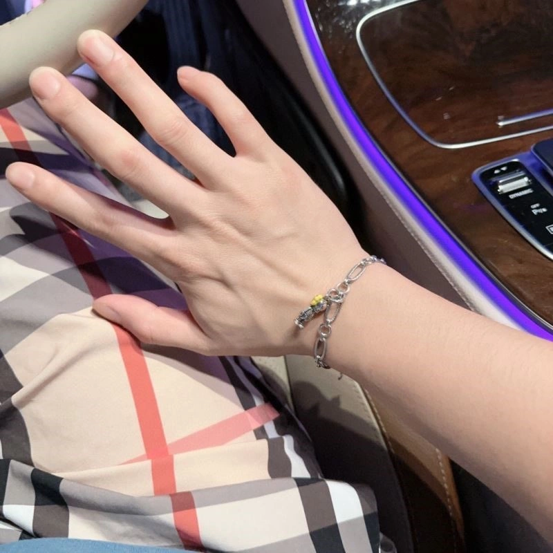 Louis Vuitton Bracelets SmartChoice 249099