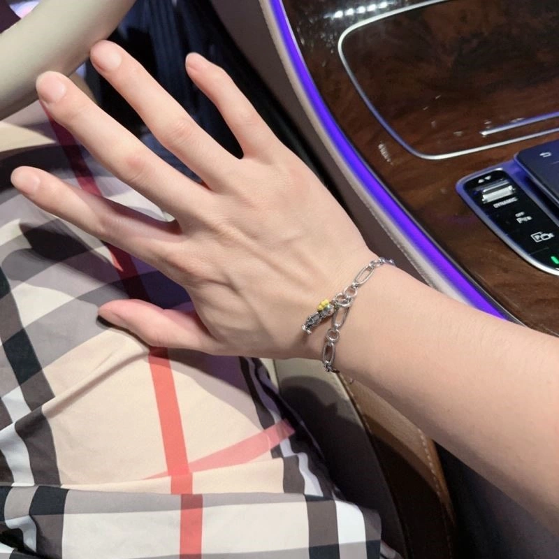 Louis Vuitton Bracelets SmartChoice 249099