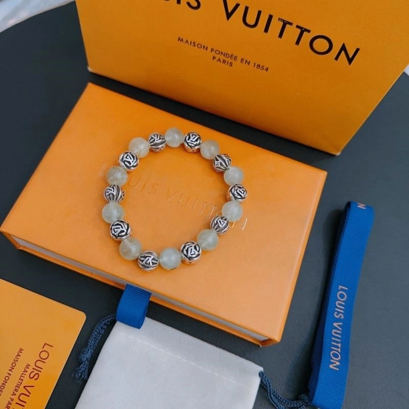 Vibrant Louis Vuitton Bracelets 249083