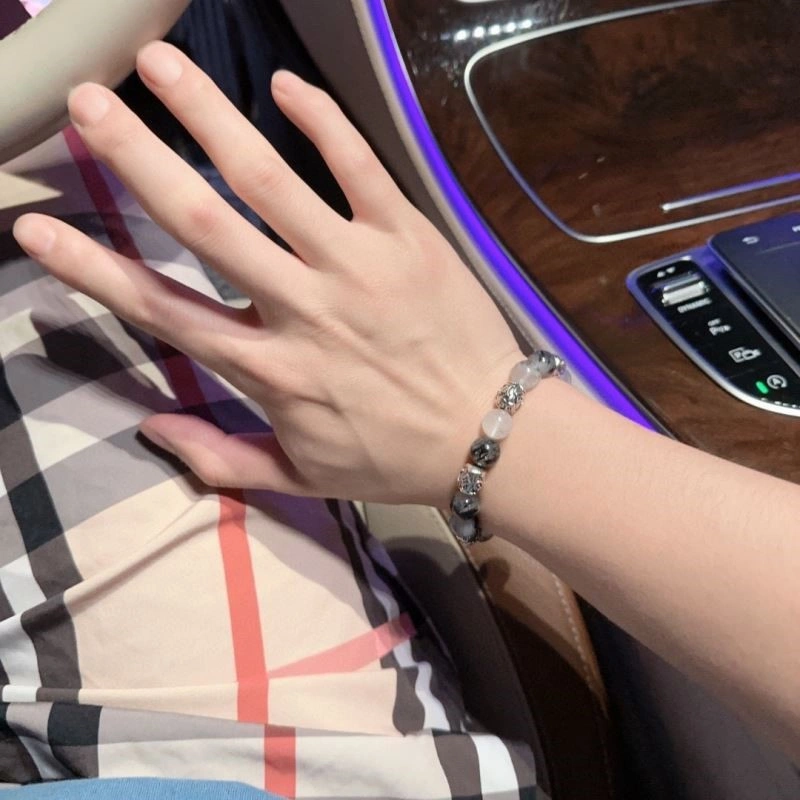 Louis Vuitton Bracelets Durable 249095
