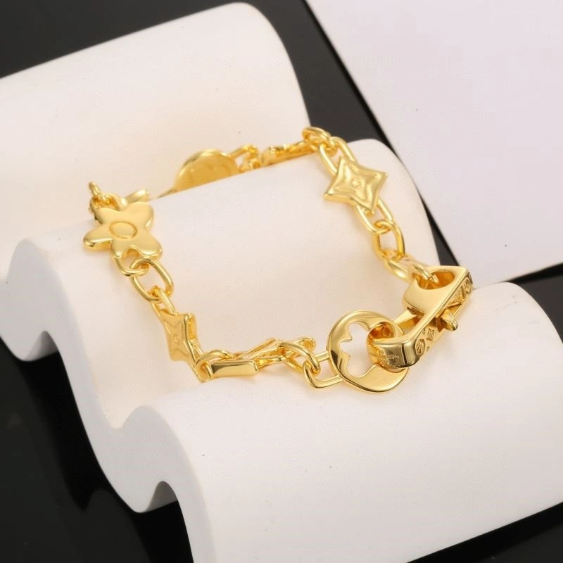 ComfortFit Louis Vuitton Bracelets 249068