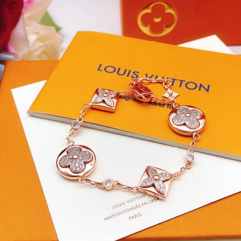 Tailored Louis Vuitton Bracelets 248811