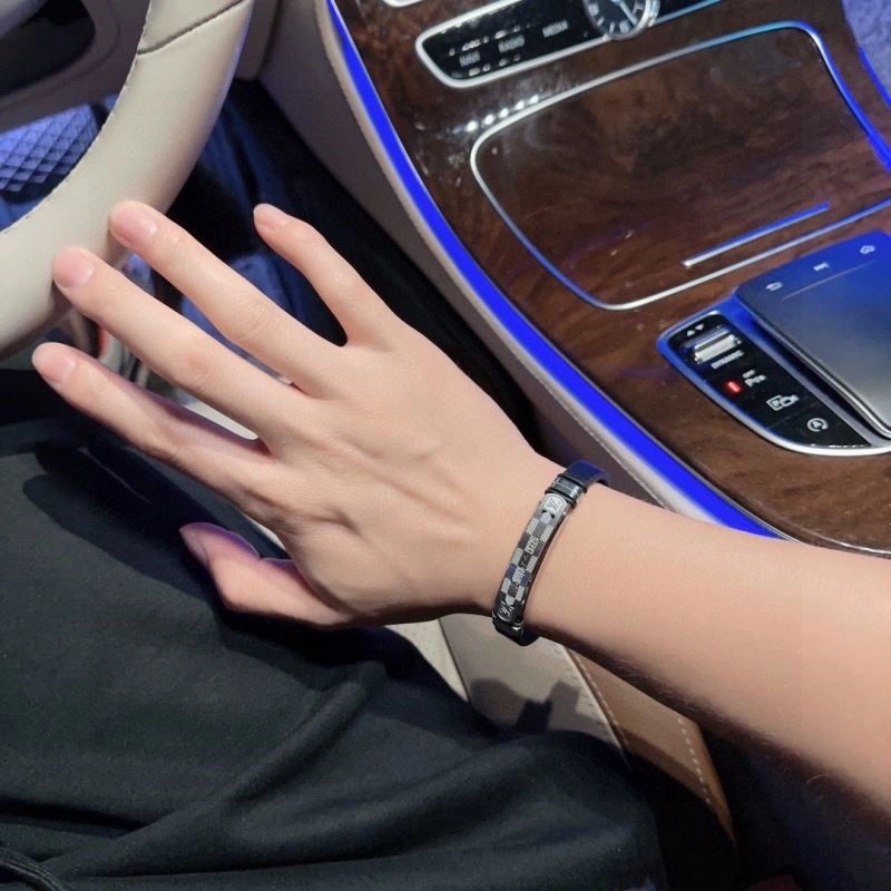 EasyMatch Louis Vuitton Bracelets 248835