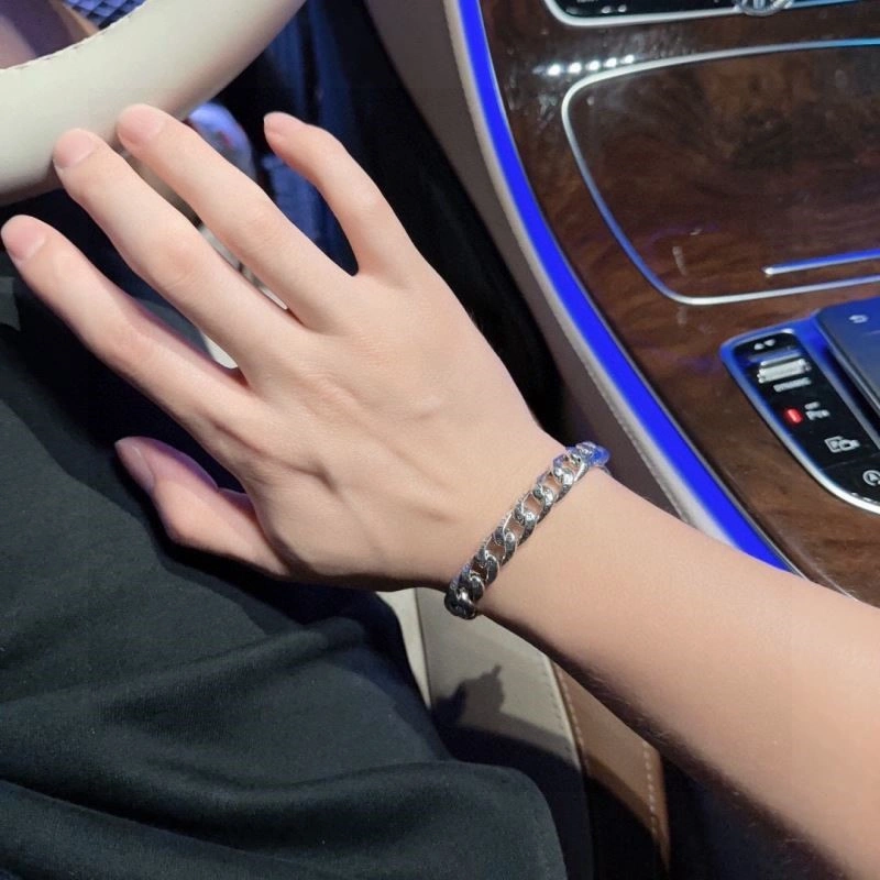 Louis Vuitton Bracelets Refined 248806