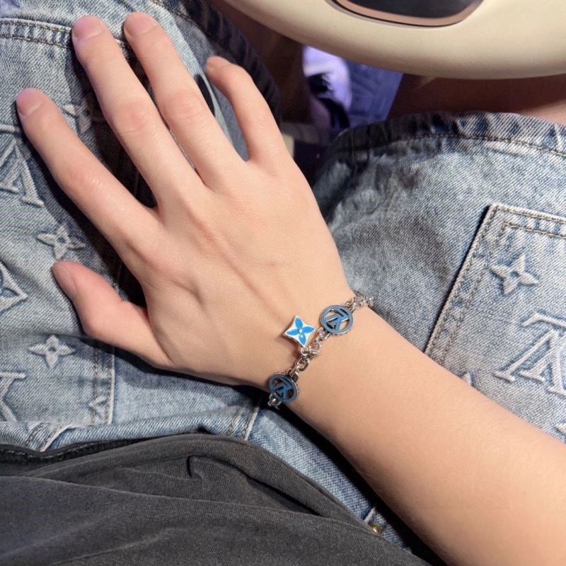 Louis Vuitton Bracelets Popular 248802