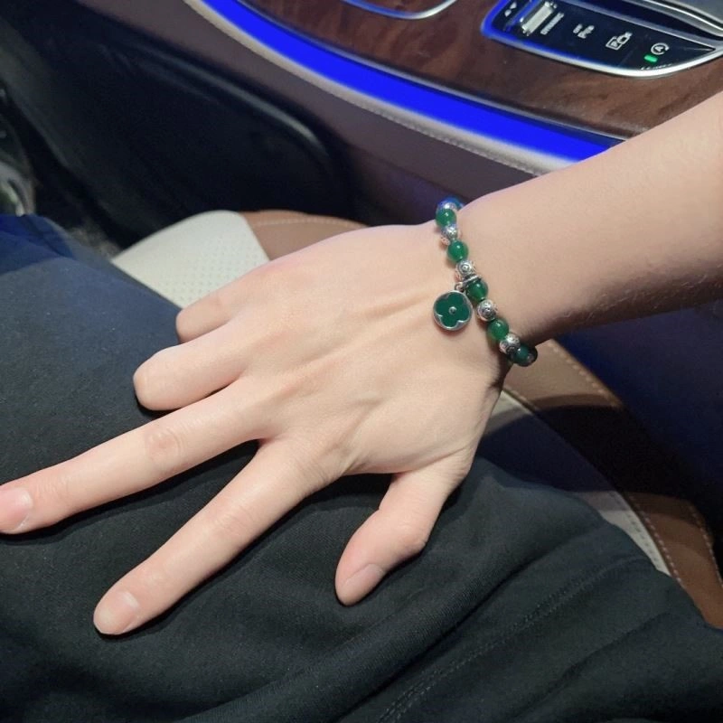 Affordable Louis Vuitton Bracelets 248788