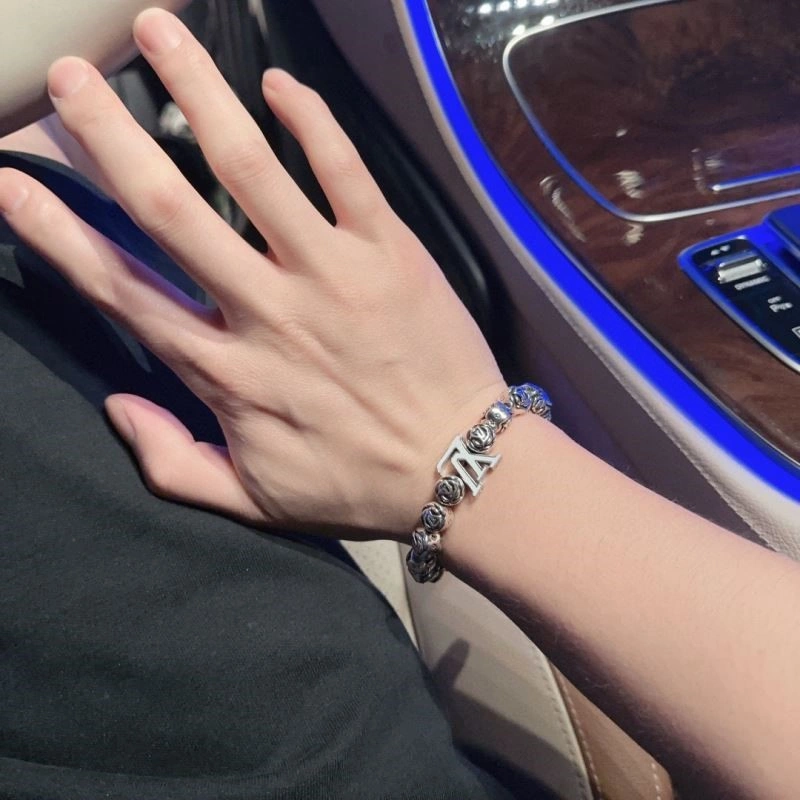 Louis Vuitton Bracelets Stylish 248790