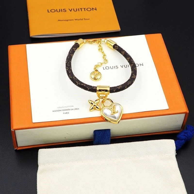 QuickDry Louis Vuitton Bracelets 248793