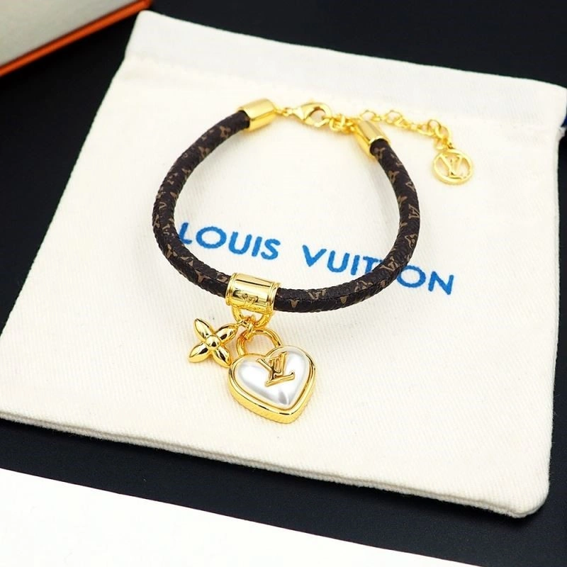 QuickDry Louis Vuitton Bracelets 248793