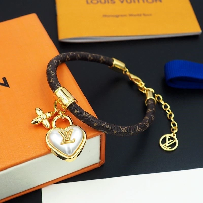 QuickDry Louis Vuitton Bracelets 248793