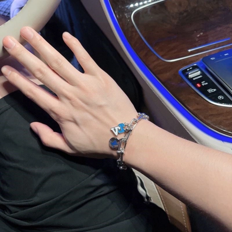Louis Vuitton Bracelets SmoothTexture 248795