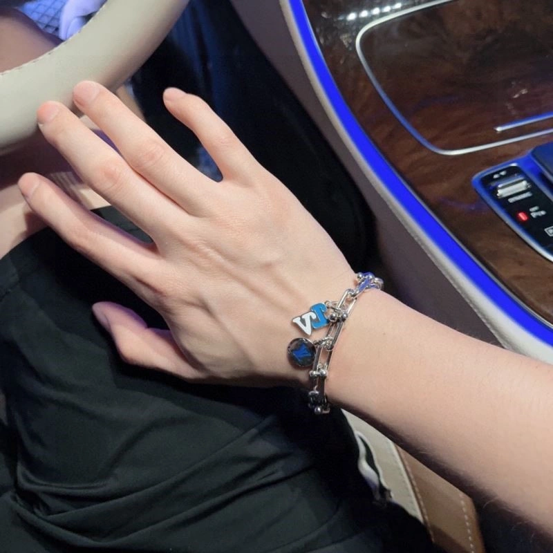 Louis Vuitton Bracelets SmoothTexture 248795