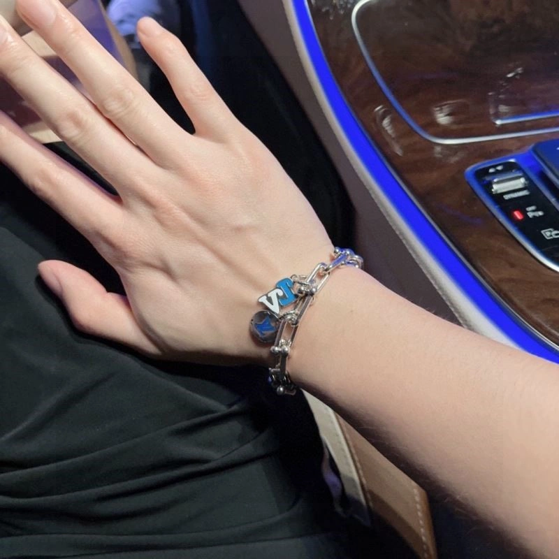 Louis Vuitton Bracelets SmoothTexture 248795