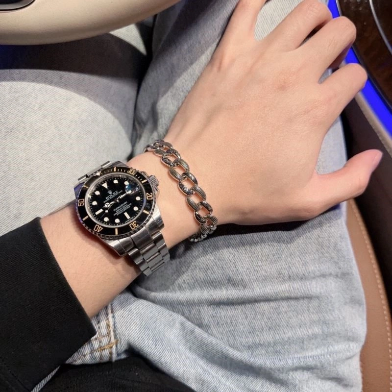 OnTrend Louis Vuitton Bracelets 248766